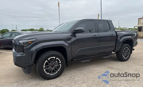 2024 Toyota Tacoma Double Cab z USA, uszkodzony, nr VIN 3TMKB5FN8RM015827